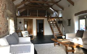 Dan Y Graig Barn, Carmarthen